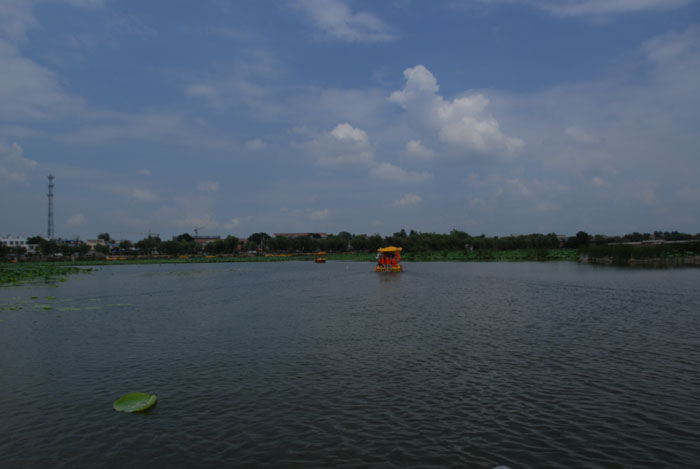 ˮ��һɫ���̲�ʎ����С���x��߅Խ��Խ�h(yu��n)��